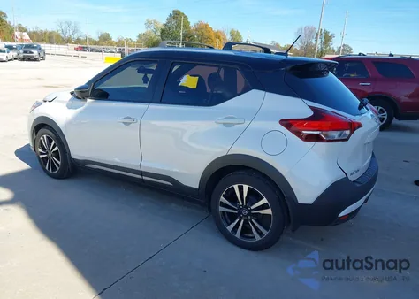 2019 Nissan Kicks Sr from USA, damaged, VIN 3N1CP5CU5KL479335